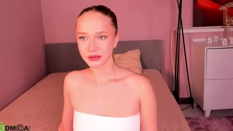 Rina online show from June 28, 2026, 4:18 am