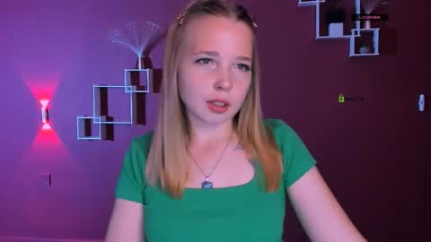 Snapshot of rina_gold_ chatting on May 11, 2026, 7:58 am Rina online show from May 11, 2026, 7:58 am