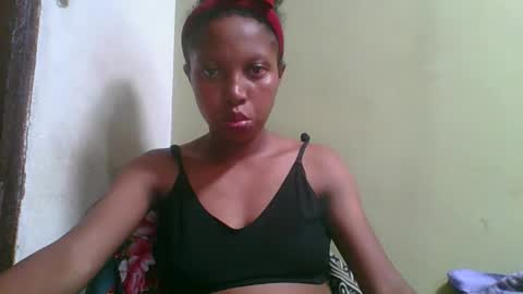 Snapshot of rinah654271 chatting on April 17, 2026, 2:42 pm rinah654271 online show from April 17, 2026, 2:42 pm