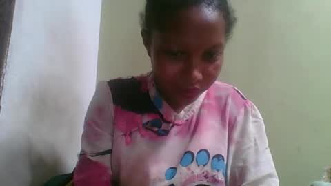 Snapshot of rinah654271 chatting on April 24, 2026, 4:53 pm rinah654271 online show from April 24, 2026, 4:53 pm