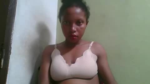 Snapshot of rinah654271 chatting on April 27, 2026, 2:48 pm rinah654271 online show from April 27, 2026, 2:48 pm