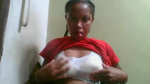 Snapshot of rinah654271 chatting on April 30, 2026, 2:40 am rinah654271 online show from April 30, 2026, 2:40 am