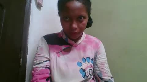 Snapshot of rinah654271 chatting on May 3, 2026, 7:36 am rinah654271 online show from May 3, 2026, 7:36 am