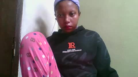 Snapshot of rinah654271 chatting on May 16, 2026, 5:48 am rinah654271 online show from May 16, 2026, 5:48 am