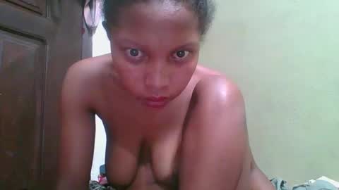 Snapshot of rinah654271 chatting on May 17, 2026, 2:24 pm rinah654271 online show from May 17, 2026, 2:24 pm