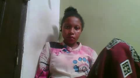 Snapshot of rinah654271 chatting on May 18, 2026, 4:24 pm rinah654271 online show from May 18, 2026, 4:24 pm