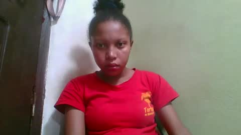 Snapshot of rinah654271 chatting on May 21, 2026, 5:25 am rinah654271 online show from May 21, 2026, 5:25 am