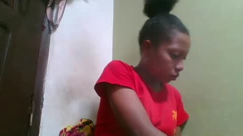 Snapshot of rinah654271 chatting on May 22, 2026, 2:40 am rinah654271 online show from May 22, 2026, 2:40 am