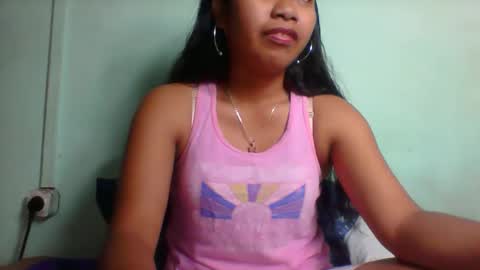 Snapshot of rinah856024 chatting on January 9, 2026, 6:05 am rinah856024 online show from January 9, 2026, 6:05 am