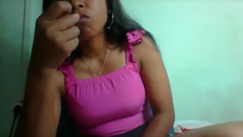 Snapshot of rinah856024 chatting on January 10, 2026, 7:32 am rinah856024 online show from January 10, 2026, 7:32 am