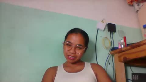 rinah856024 online show from May 9, 2026, 6:24 pm