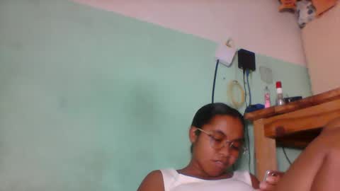 rinah856024 online show from May 10, 2026, 6:35 pm