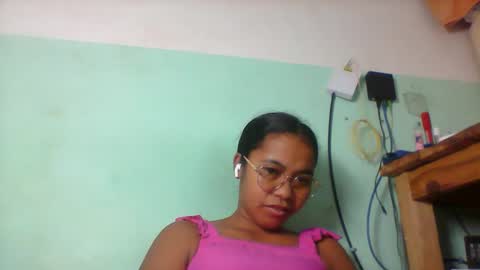rinah856024 online show from May 13, 2026, 6:49 pm