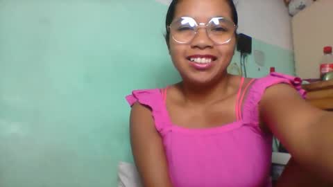 rinah856024 online show from May 14, 2026, 7:15 am