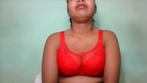 rinah856024 online show from May 23, 2026, 5:12 am