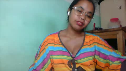 rinah856024 online show from May 27, 2026, 4:59 pm