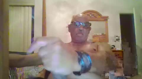 Snapshot of rionel chatting on January 11, 2026, 3:22 am RioNel online show from January 11, 2026, 3:22 am