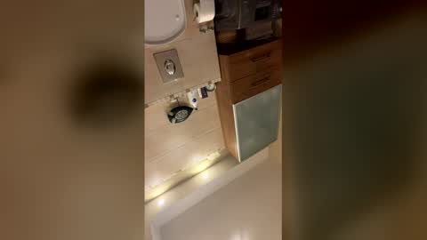 ElJames online show from February 20, 2026, 12:29 am