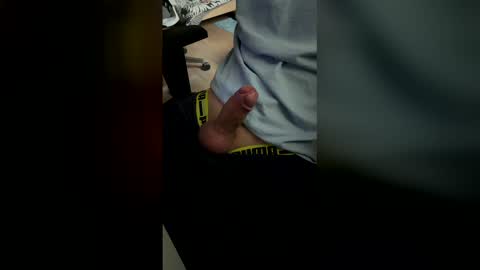 Snapshot of ripostek chatting on March 19, 2026, 4:11 pm ElJames online show from March 19, 2026, 4:11 pm