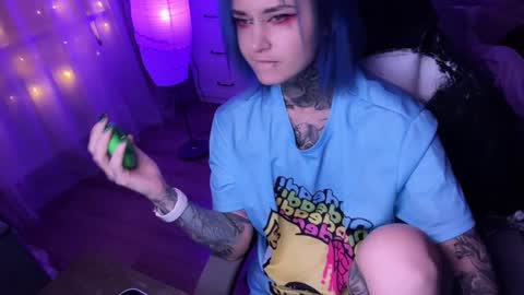   DianaBrite            fansl y online show from January 9, 2025, 2:40 pm