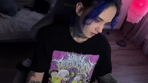   DianaBrite            fansl y online show from January 28, 2025, 12:00 pm