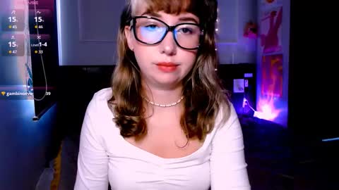 Snapshot of riri_rich chatting on September 10, 2025, 5:07 am Rita online show from September 10, 2025, 5:07 am