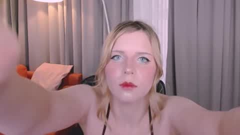 Snapshot of riritempt chatting on May 16, 2026, 6:32 am Lolli online show from May 16, 2026, 6:32 am