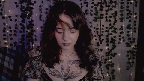 risha_laass online show from November 7, 2025, 8:31 pm