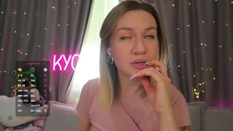 Rita online show from April 28, 2026, 2:38 am