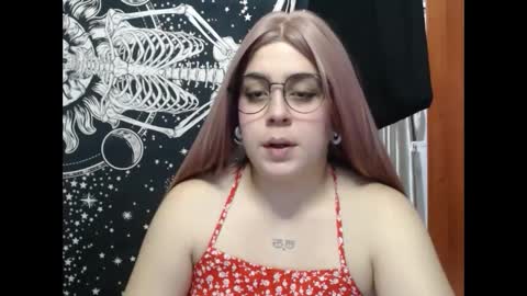 PeachSalinger online show from October 2, 2025, 3:57 am