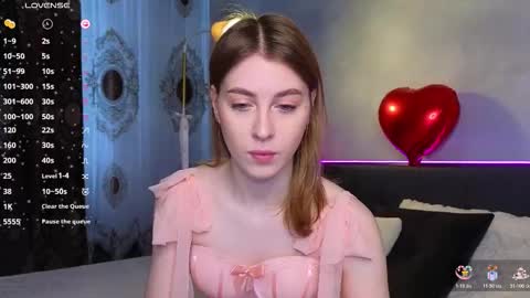 Snapshot of river_flowerr chatting on February 9, 2026, 4:05 am Miley online show from February 9, 2026, 4:05 am