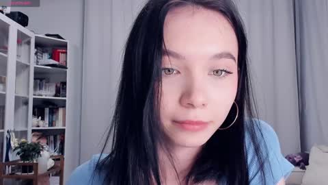 Snapshot of rizz_ky chatting on February 5, 2026, 3:38 pm Rina online show from February 5, 2026, 3:38 pm