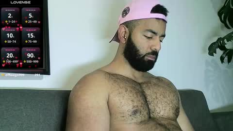 SebasRoa online show from October 20, 2025, 5:02 pm