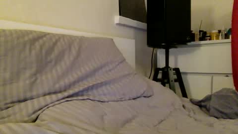 20cm online show from February 21, 2025, 7:21 pm