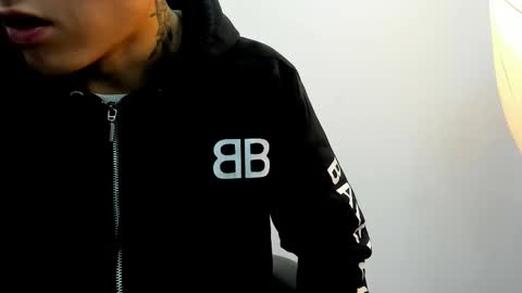 Roan Birkin online show from November 11, 2025, 9:04 pm