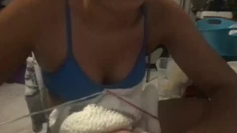 roarmance1 online show from October 14, 2025, 6:42 pm