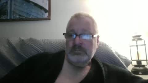 Snapshot of rob872217 chatting on October 4, 2025, 10:35 am rob872217 online show from October 4, 2025, 10:35 am