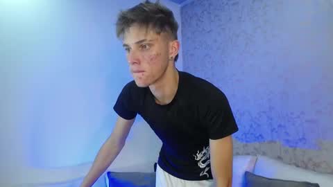 Snapshot of robbinblaze chatting on September 16, 2025, 7:37 pm Robbin online show from September 16, 2025, 7:37 pm