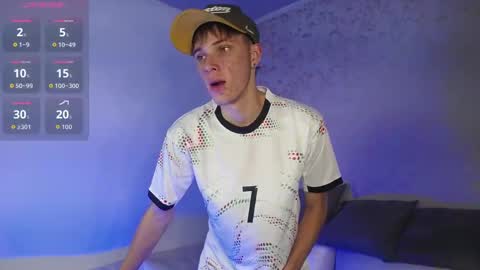 Snapshot of robbinblaze chatting on September 17, 2025, 8:43 pm Robbin online show from September 17, 2025, 8:43 pm