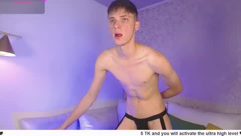 Snapshot of robbinblaze chatting on September 26, 2025, 8:46 pm Robbin online show from September 26, 2025, 8:46 pm