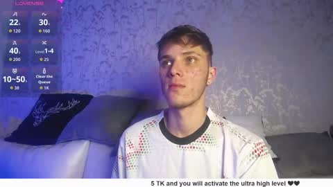 Snapshot of robbinblaze chatting on October 1, 2025, 8:15 pm Robbin online show from October 1, 2025, 8:15 pm