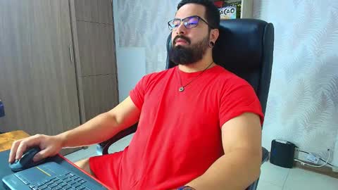 Robby online show from December 1, 2025, 8:36 pm