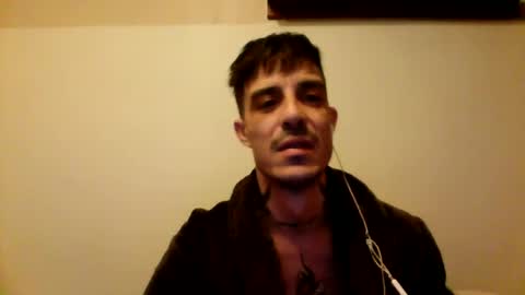 Snapshot of rober777xxl chatting on January 20, 2025, 2:32 am rober777xxl online show from January 20, 2025, 2:32 am