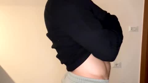 Snapshot of roberpierre_ho chatting on February 25, 2026, 12:31 am roberpierre_ho online show from February 25, 2026, 12:31 am