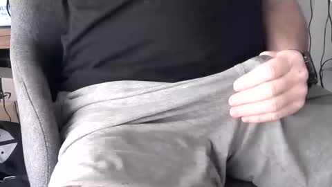 Snapshot of robertbrucemason chatting on October 30, 2025, 4:08 pm robertbrucemason online show from October 30, 2025, 4:08 pm