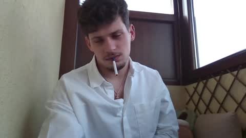 Snapshot of roberto_twink1 chatting on March 15, 2026, 9:59 am Roberto online show from March 15, 2026, 9:59 am