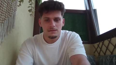 Snapshot of roberto_twink1 chatting on March 19, 2026, 4:49 am Roberto online show from March 19, 2026, 4:49 am
