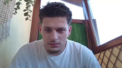 Snapshot of roberto_twink1 chatting on April 6, 2026, 7:53 am Roberto online show from April 6, 2026, 7:53 am