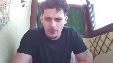 Snapshot of roberto_twink1 chatting on April 24, 2026, 2:08 pm Roberto online show from April 24, 2026, 2:08 pm