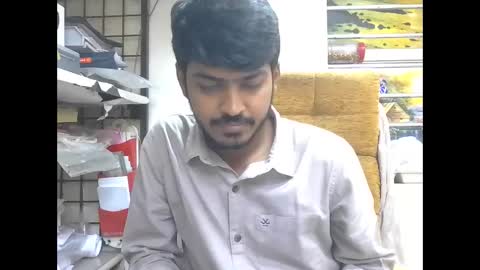 Snapshot of robertsalia220 chatting on January 14, 2026, 12:33 pm Robertsalia online show from January 14, 2026, 12:33 pm